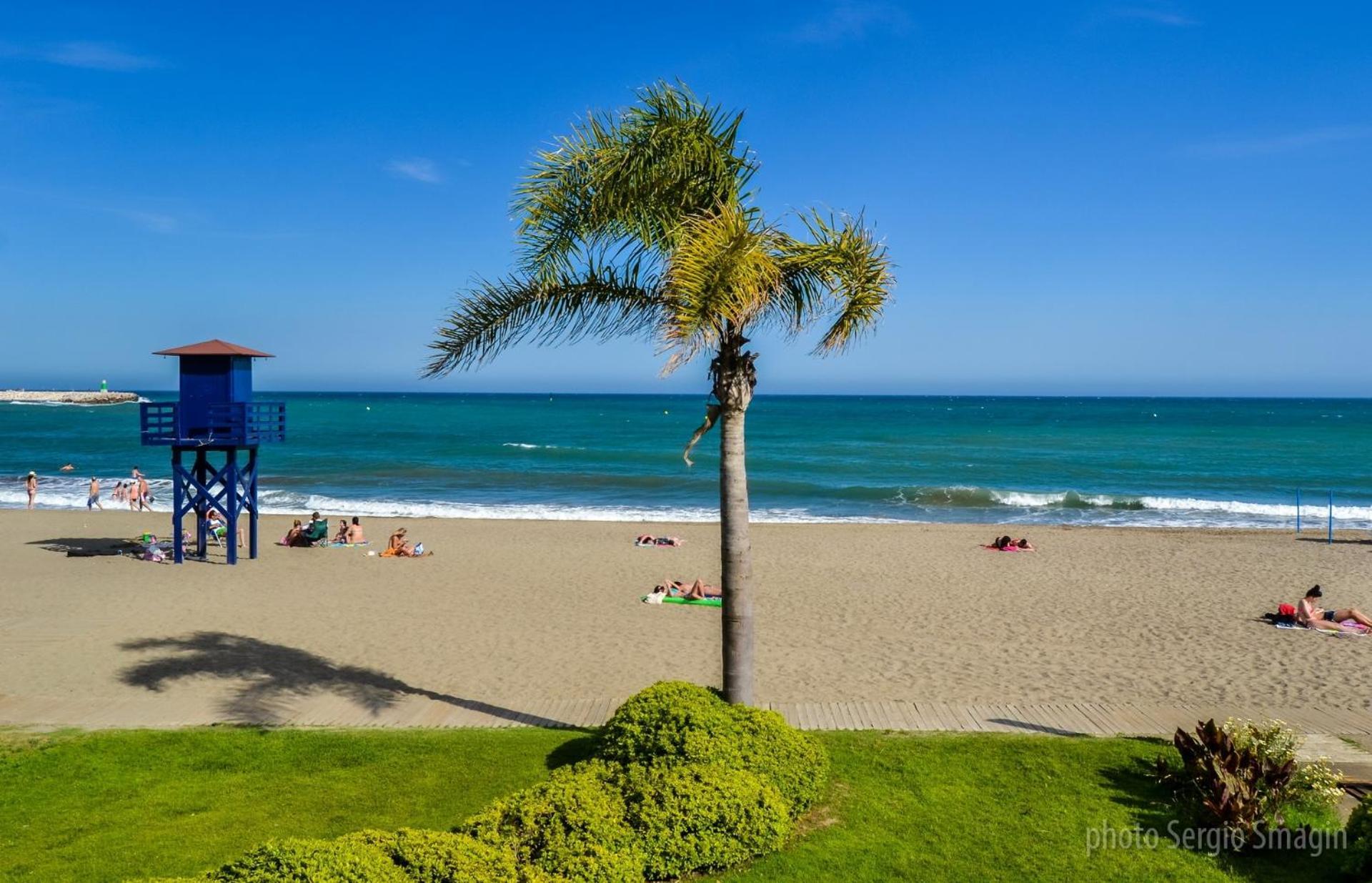 Benalbeach 1010 - Vista Al Mar - Piscina Todo El Ano - Primera Linea De Playa Benalmadena Ngoại thất bức ảnh